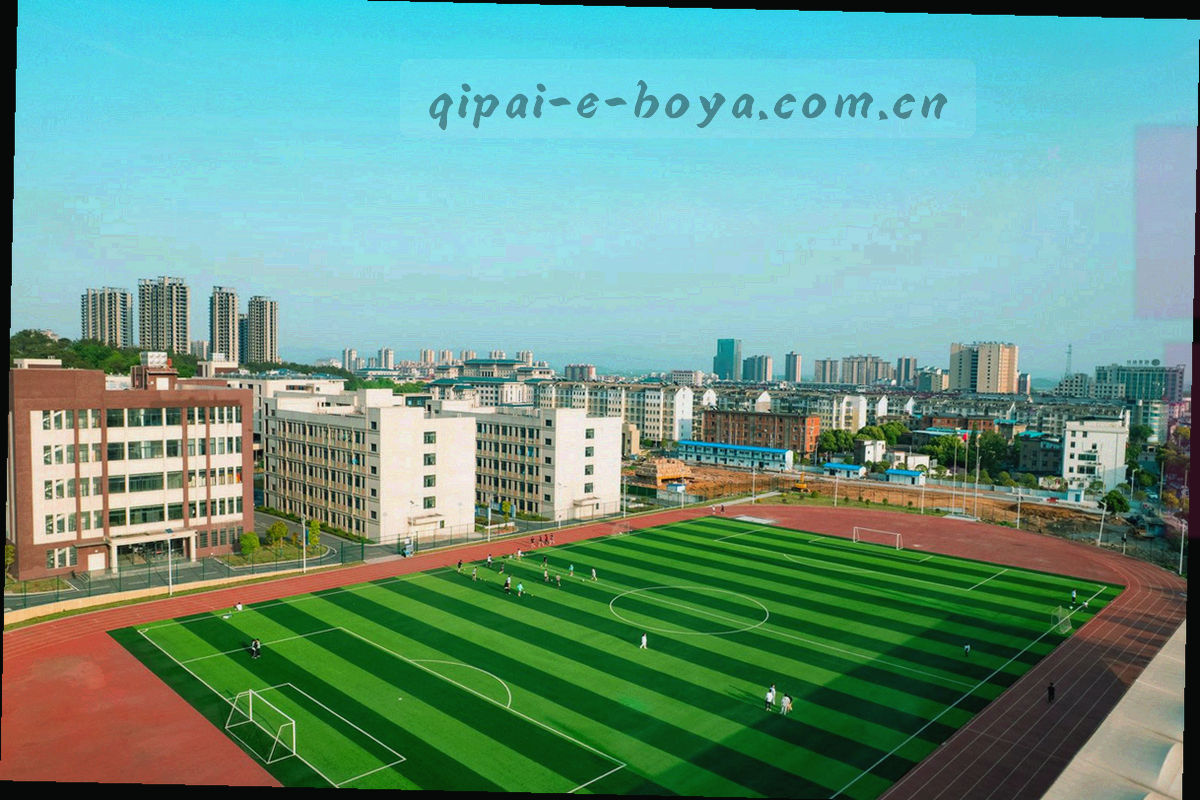 层叠纸张与坐标网格构成的版本迭代抽象图，暖金线条标出差异位置